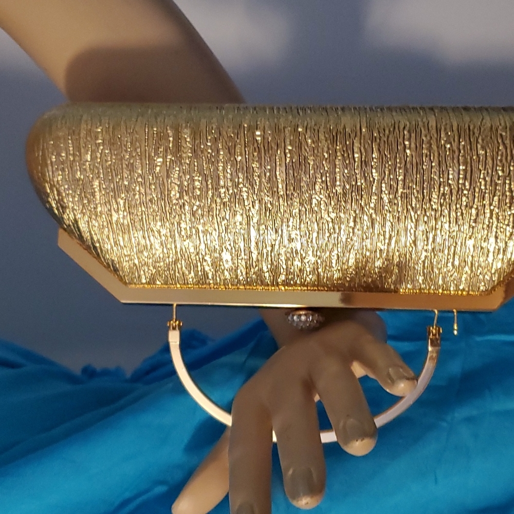 Hand bag